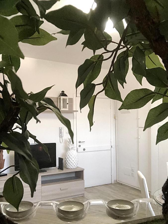 Familybo Apartments Bologna Delight - Front Station 외부 사진